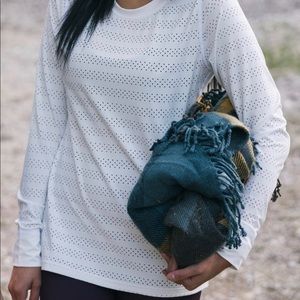 NWTB Chill white long sleeve sz small